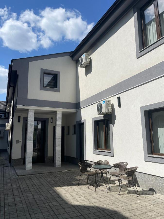 Morpheus Apartmani Sremska Mitrovica Dış mekan fotoğraf