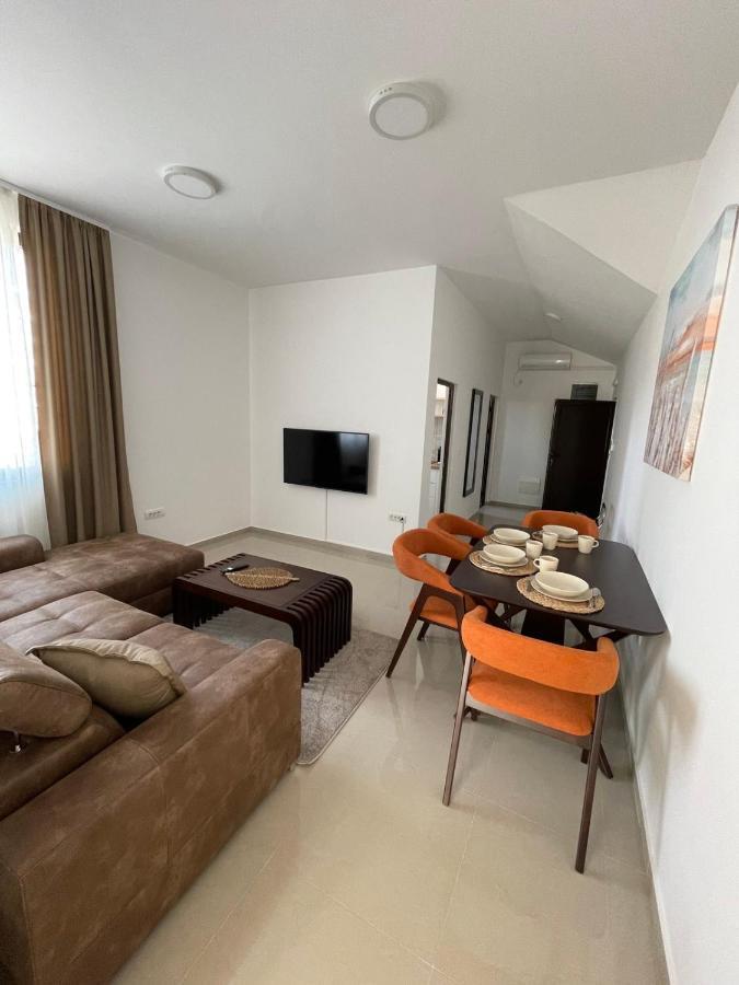 Morpheus Apartmani Sremska Mitrovica Dış mekan fotoğraf